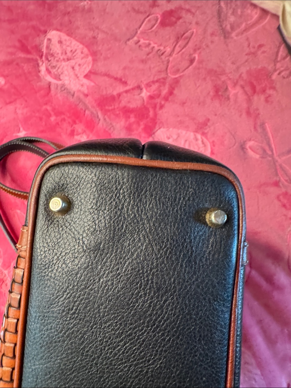 Bally Italian Woven Leather & Pebbled Calfskin Shoulder Bag Gold Chain EUC - Picture 17 of 17
